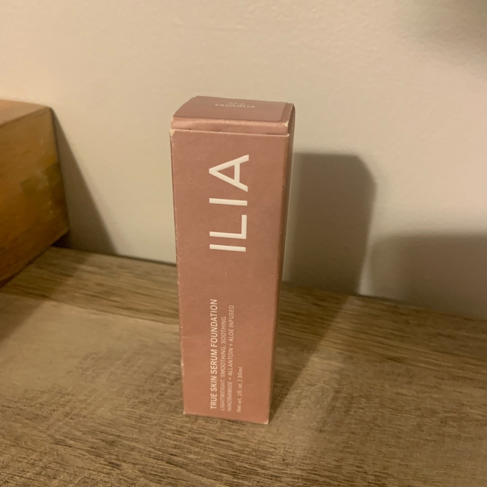 ILIA True Skin Serum Foundation in Soft Pink Packaging